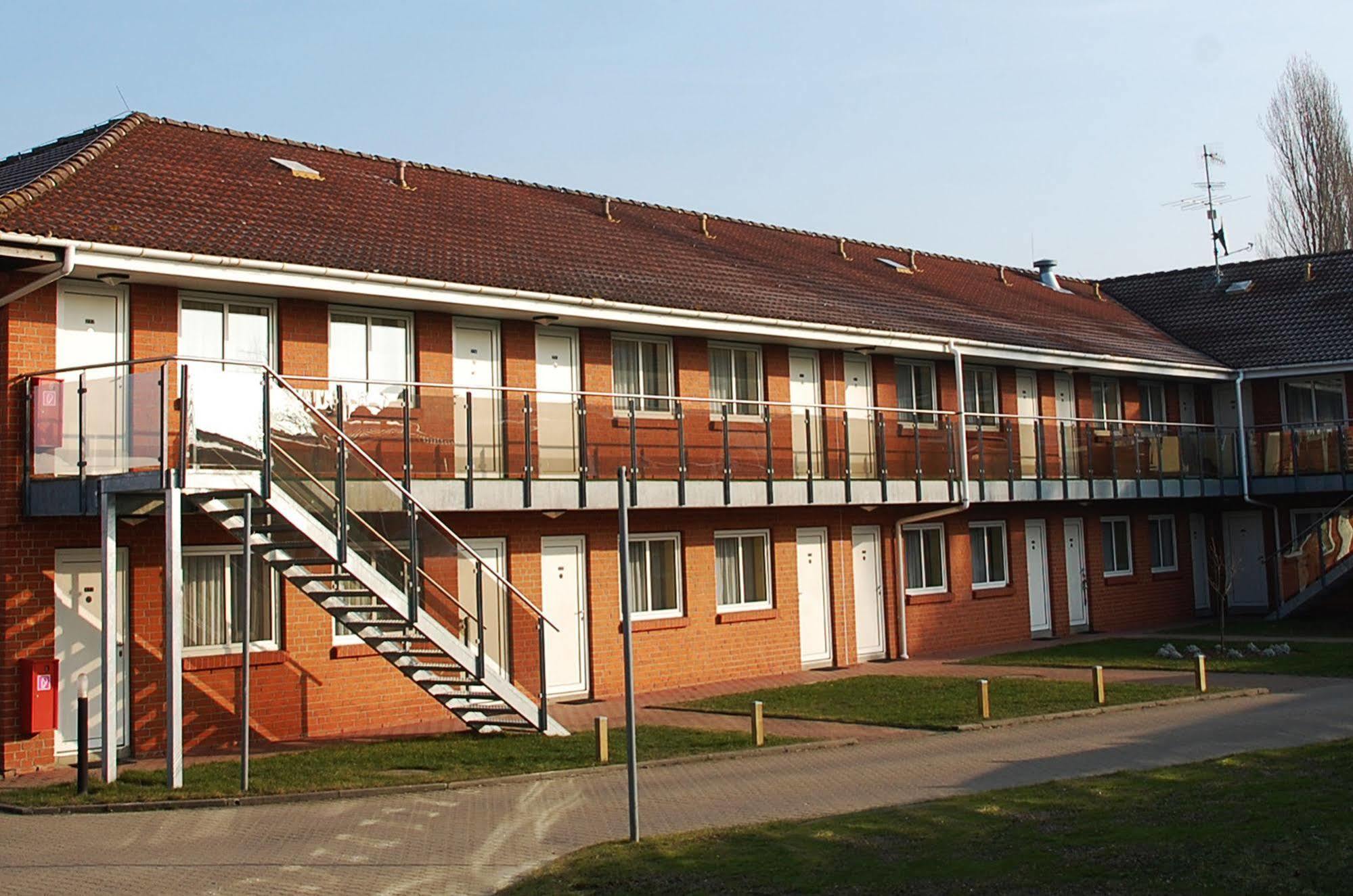 Hotel Ziegenkrug Rostocker Tor Lambrechtshagen Exterior photo